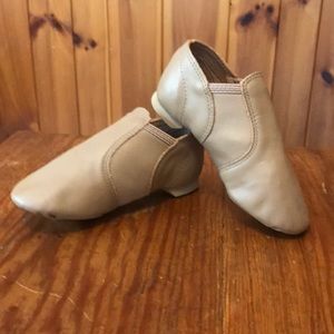 Child’s CAPEZIO jazz Slip-on Dance Shoe